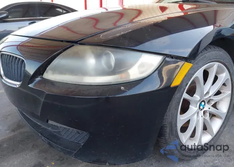 2006 BMW Z4 3.0 z USA, uszkodzony, nr VIN 4USBU33576LW69132